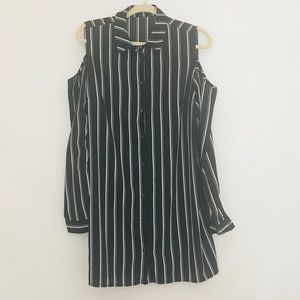 Cold shoulder button shirt